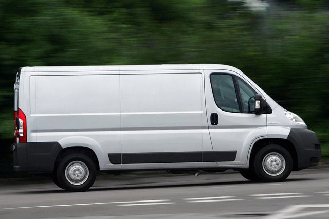 Peugeot Boxer L1H1 2007 – Dostavno vozilo / Najam